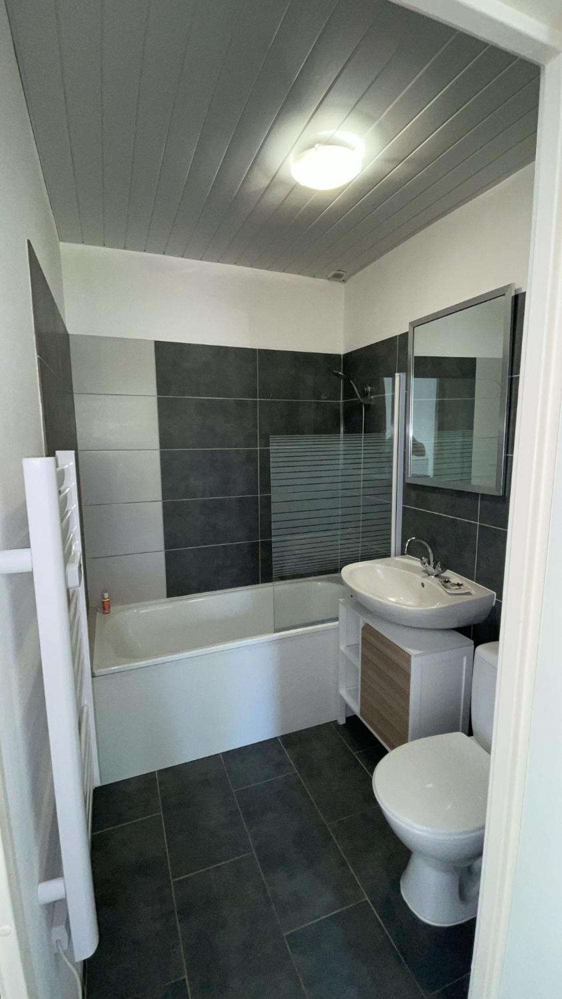 Studio Pivoine Avec Terrasse A Proximite De Мец Екстериор снимка